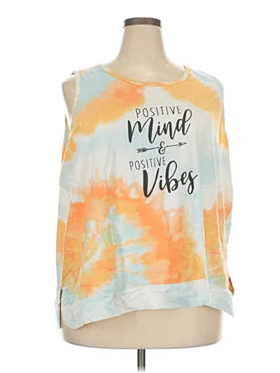 Pre-owned Livi Sleeveless T-shirt In Yellow