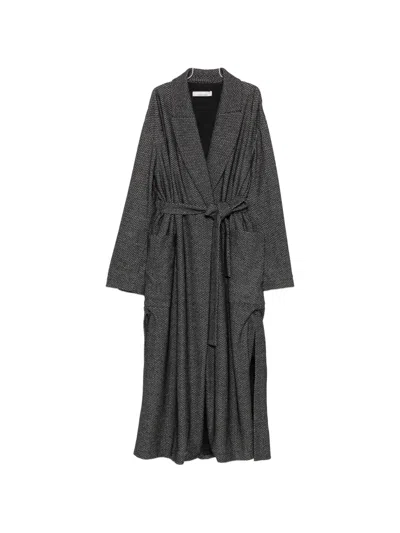 Liviana Conti Herringbone-pattern Belted Coat In Gray