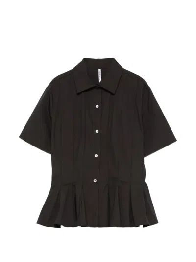 Liviana Conti Pleated Peplum-hem Shirt In Black