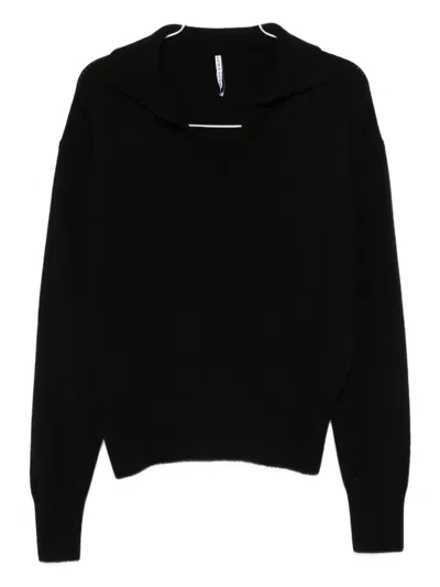 Liviana Conti V-neck Collared Sweater In Black