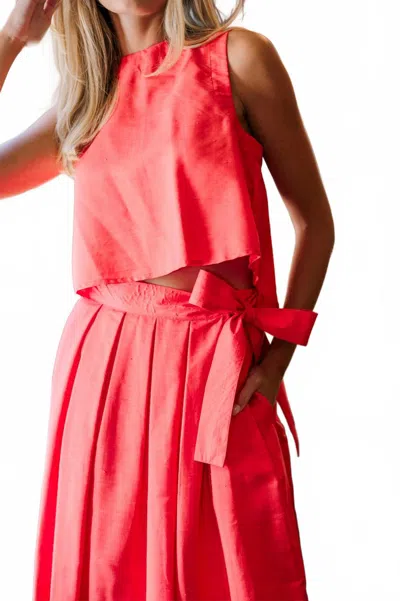 Livro Sleeveless Crop Top In Cranberry In Red