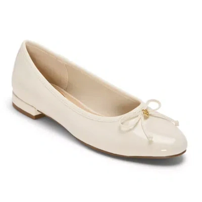 Liz Claiborne Chelsey Womens Round Closed Toe Ballet Flats In White