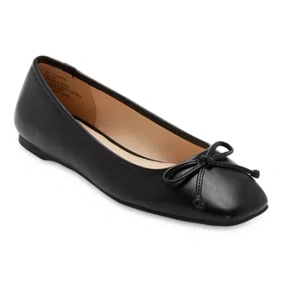 Liz Claiborne Flushing Womens Square Closed Toe Ballet Flats In Black