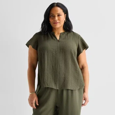 Liz Claiborne Womens Plus Split Crew Neck Short Sleeve Blouse In Green
