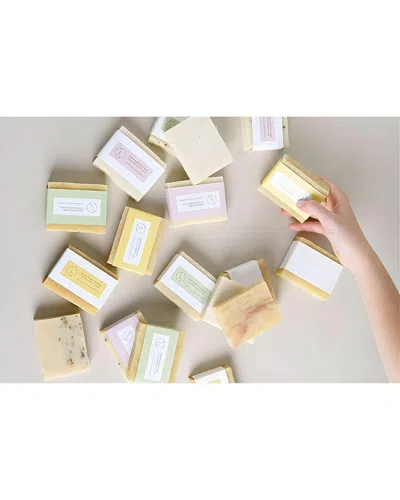 Lizush Unisex 4oz 2x Natural Cold Process Soap Bar With Essential Oils In White