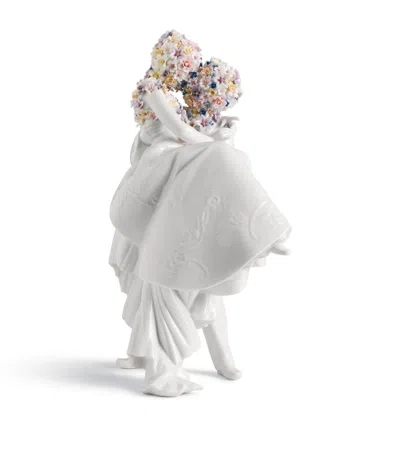 Lladrò Love Ii Blossoms Figurine In White