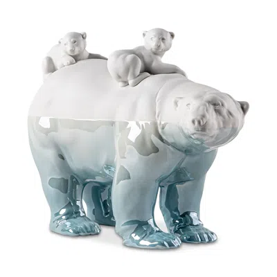 LLADRÒ MUMMY BEAR AND BABIES, UNDERWATER