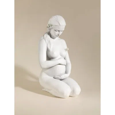 Lladrò A New Life Figurine In White