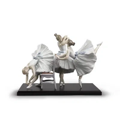 Lladrò Backstage Ballet Figurine In White,black,brown
