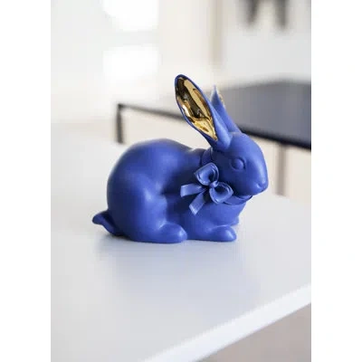 Lladrò Boldblue Attentive Bunny Figurine In Blue,gold