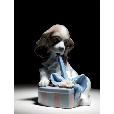 Lladrò Can't Wait Dog Figurine In Blue,white,brown