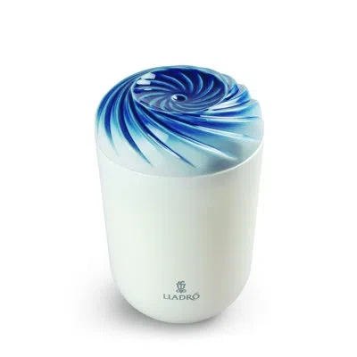 Lladrò Echoes Of Nature Unbreakable Spirit Scented Jar Candle In White;matte Blue