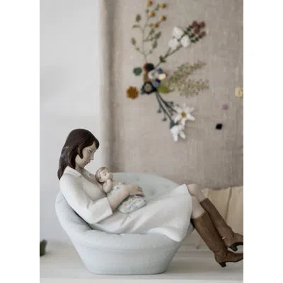 Lladrò Feels Like Heaven Mother Figurine In White