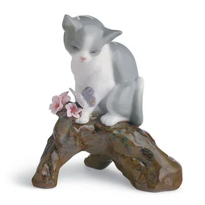 Lladrò Florida Station Blossoms For The Kitten Cat Figurine In White,brown,gray