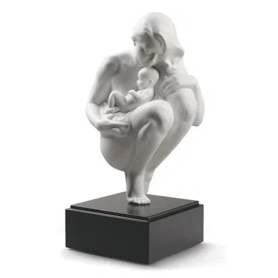 Lladrò Love's Bond Figurine In White