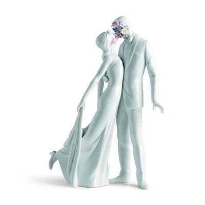 Lladrò Love I Blossoms Figurine In White