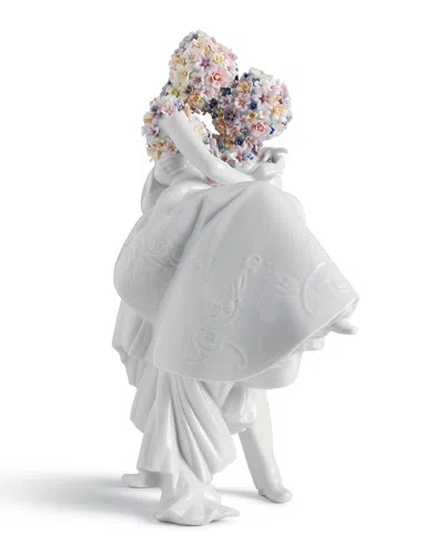 Lladrò Love Ii Sculpture In White