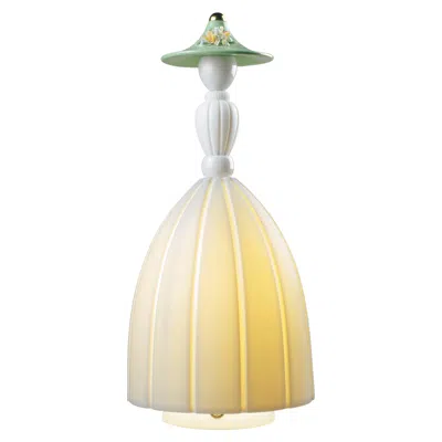 Pre-owned Lladrò Lladró Mademoiselle Daniela Table Lamp In Sand