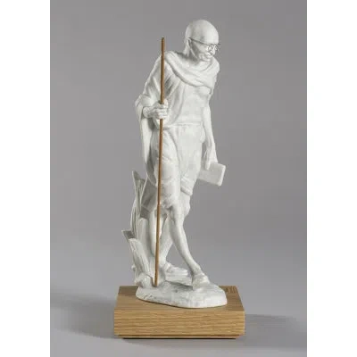 Lladrò Mahatma Gandhi Figurine In White,brown