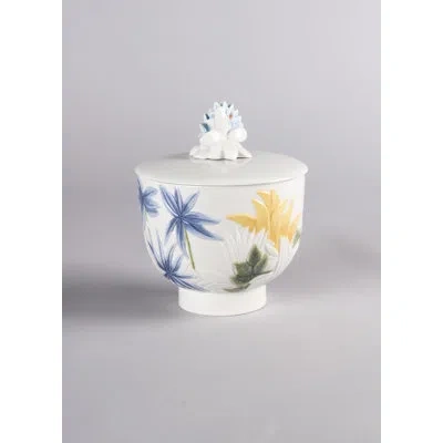 Lladrò Paradise Gardens Of Valencia Scented Jar Candle In White