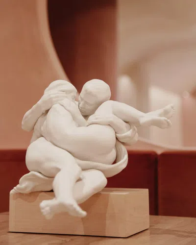 Lladrò Together Statue In White