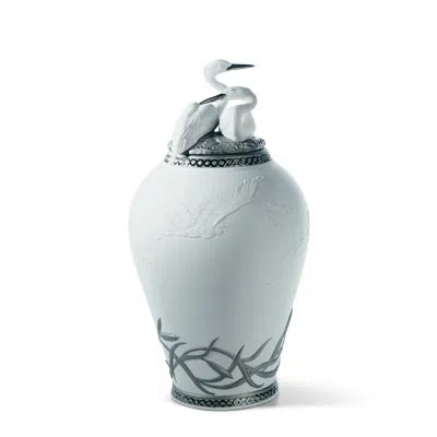 Lladrò White/silver Luster 11.81'' Porcelain Jar In Multi