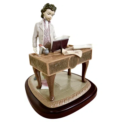 Pre-owned Lladrò Young Beethoven Porcelain Sculpture By Lladro Spain Beethoven At The The Piano In Brown