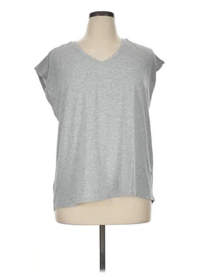 Pre-owned L.l.bean Short Sleeve Top Gray V-neck Tops