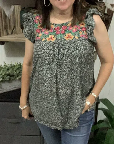 Llove Women's Floral Ruffle Cap Sleep Top In Black In Multi