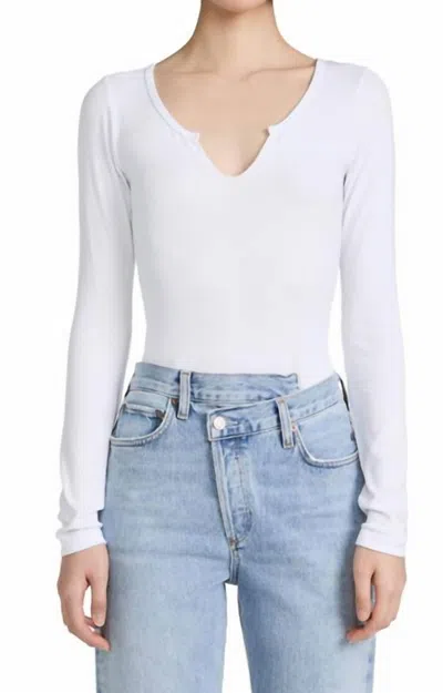 Lna Emory Notch Rib Long Sleeve Top In White