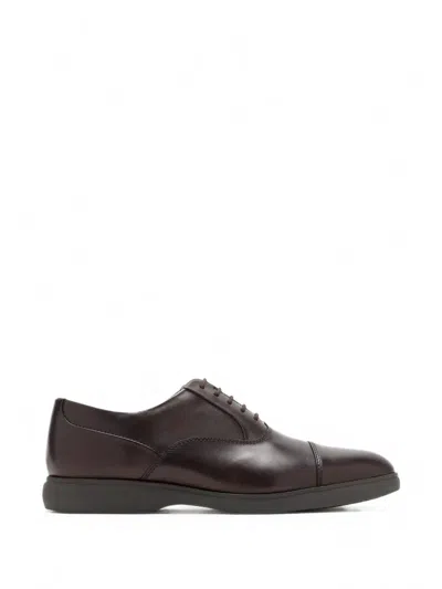 Loake Armstrong Toe-cap Oxford Shoes In Brown