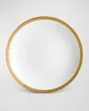 L'objet Neptune 24k Gold-rimmed Charger In White/gold