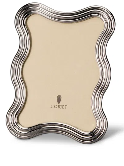 L'objet Silver-tone Ripple Photo Frame