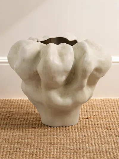 L'objet Timna Porcelain Vase In Nude