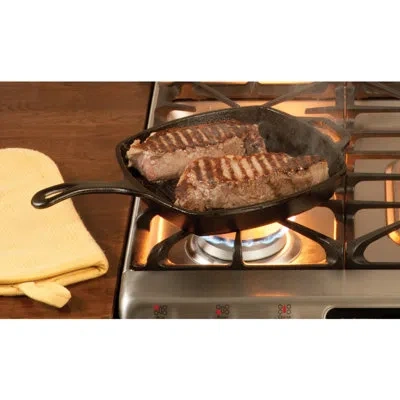 Lodge 10.5" Square Cast Iron Grill Pan In Black