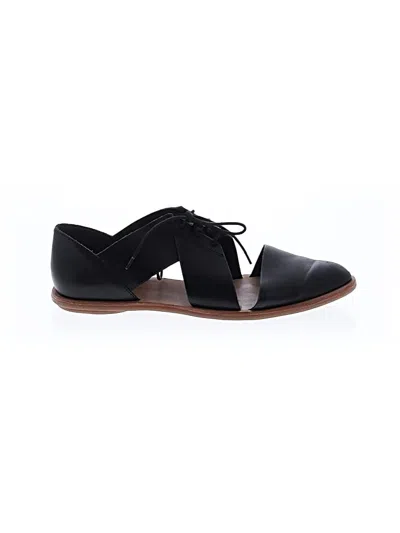 Pre-owned Loeffler Randall Flats In Black