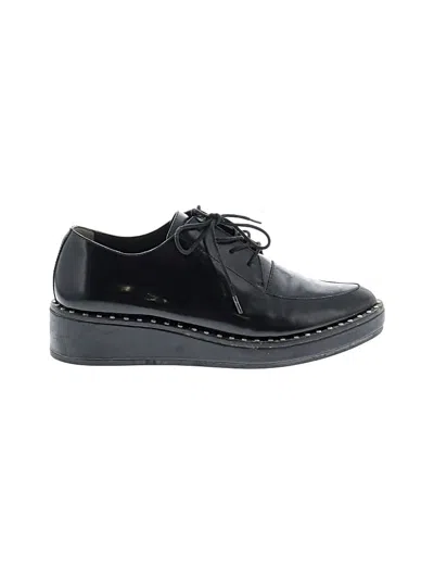 Pre-owned Loeffler Randall Flats In Black