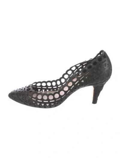 Pre-owned Loeffler Randall Leather Lasercut Accents Pumps In Black