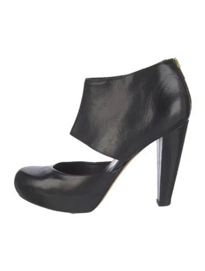 Pre-owned Loeffler Randall Leather Pumps In Black