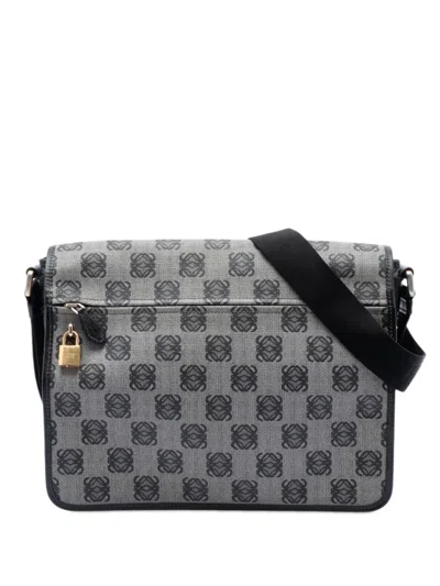 Pre-owned Loewe 2009 Anagram Coated Canvas Messenger Bag Crossbody Bag In Gray