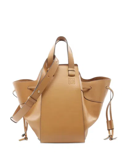 Pre-owned Loewe 2010-2025 Medium Leather Hammock Satchel In Brown