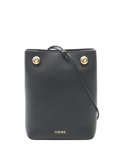 Pre-owned Loewe 2010-2026 Smooth Calfskin Pebble Pouch Crossbody Bag In Black