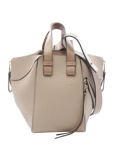 Pre-owned Loewe 2016-2025 Soft Grained Calfskin Compact Hammock Bag Satchel