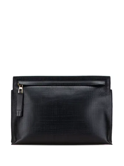 Pre-owned Loewe 2016 Leather Anagram T Clutch Bag In Black