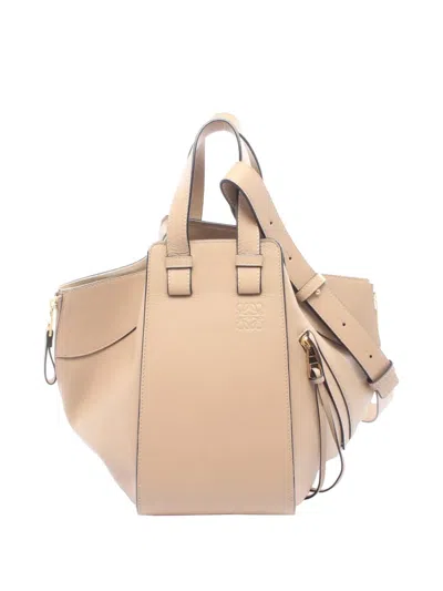 Pre-owned Loewe 2016-2026 Small Grained Calfskin Drawstring Hammock Bag Satchel In Neutrals