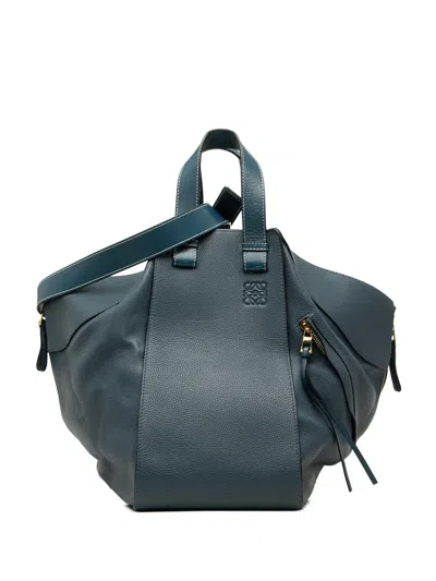 Pre-owned Loewe 2017 Medium Grained Calfskin Hammock Satchel In Blue