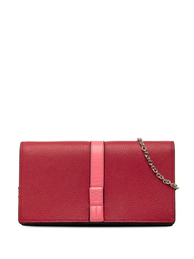 Pre-owned Loewe 2018 Bicolor Grained Calfskin Anagram Wallet On Chain Crossbody Bag In Red