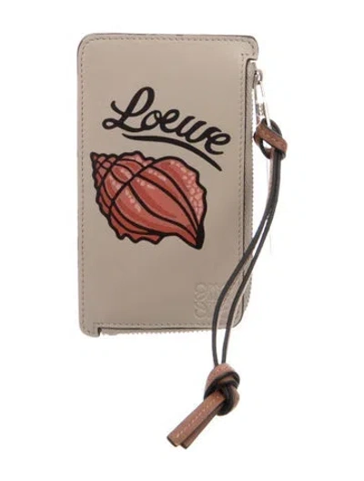 Pre-owned Loewe 2021 Shell Print Wristlet In Neutrals