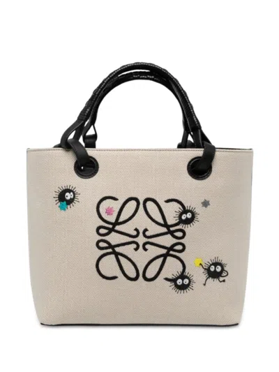 Pre-owned Loewe 2021 Studio Ghibli Spirited Away Susuwatari Canvas Anagram Tote Satchel In Neutrals