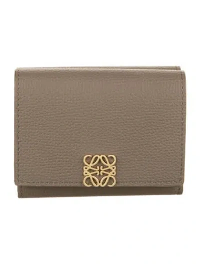 Pre-owned Loewe 2025 Signature Logo Compact Wallet In Gray
